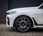 BMW X7 40d xDrive Msport, Servis grátis, Laser, soft-close, Pano sky lounge, DPH