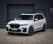 BMW X7 40d xDrive Msport, Servis grátis, Laser, soft-close, Pano sky lounge, DPH