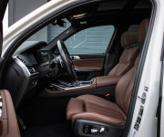 BMW X7 40d xDrive Msport, Servis grátis, Laser, soft-close, Pano sky lounge, DPH