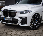 BMW X7 40d xDrive Msport, Servis grátis, Laser, soft-close, Pano sky lounge, DPH