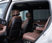 BMW X7 40d xDrive Msport, Servis grátis, Laser, soft-close, Pano sky lounge, DPH