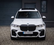 BMW X7 40d xDrive Msport, Servis grátis, Laser, soft-close, Pano sky lounge, DPH