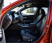 BMW Rad 3 M340i xDrive orig. M doplnky, TOP výbava, Laser svetlá, šíber, Asistenti, DPH