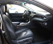 Toyota Camry 2.5 hybrid (ben+hev), 131kw, CVT, Executive