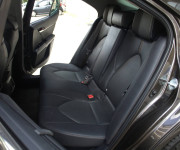Toyota Camry 2.5 hybrid (ben+hev), 131kw, CVT, Executive