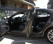 Toyota Camry 2.5 hybrid (ben+hev), 131kw, CVT, Executive