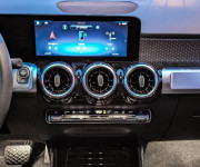 Mercedes-Benz GLB 200d A/T