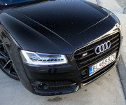 Audi S8 PLUS Quattro AT8 (610k)