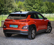 Hyundai Kona Electric 150, Slovenské, Plná výbava, Nelakované