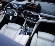 BMW Rad 5 540d xDrive M5 CS Look, Laser, Masáže, HUD, Strešné okno, alcantara strop, DPH