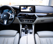 BMW Rad 5 540d xDrive M5 CS Look, Laser, Masáže, HUD, Strešné okno, alcantara strop, DPH