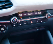 Mazda 3 2.0 SkyactivX Anniversary Edition 100th Luxury & Safety packet M6 Hybrid