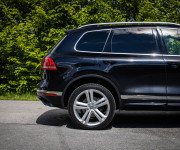 Volkswagen Touareg II 3.0 V6 TDI 4Motion R-line, Webasto, Pano, Vzduch, TOP Výbava, SK auto