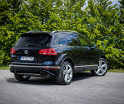 Volkswagen Touareg II 3.0 V6 TDI 4Motion R-line, Webasto, Pano, Vzduch, TOP Výbava, SK auto