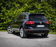 Volkswagen Touareg II 3.0 V6 TDI 4Motion R-line, Webasto, Pano, Vzduch, TOP Výbava, SK auto