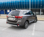 Mitsubishi Outlander 2,2 DI-D, 4WD