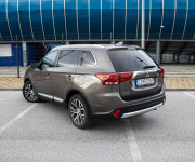 Mitsubishi Outlander 2,2 DI-D, 4WD