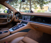 Porsche Panamera Sport Turismo 4 4x4 A/T E-Hybrid