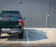 Toyota Hilux DC 2.8 I D-4D Invincible 4x4 A/T