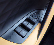 MG HS 1.6 TGI Exclusive Automat