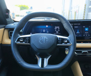 MG HS 1.6 TGI Exclusive Automat