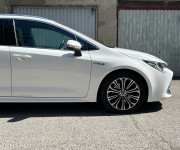 Toyota Corolla Combi 2.0 Hybrid