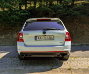 Škoda Octavia Combi 2.0 TDI DPF RS DSG