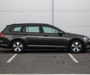 Volkswagen Passat Variant 2.0 TDI 110kW DSG Pôvodný lak