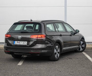 Volkswagen Passat Variant 2.0 TDI 110kW DSG Pôvodný lak