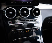 Mercedes-Benz GLC SUV 300e 4Matic, AMG, Night, Pano, Burmester, Webasto, Nelakované, R20