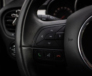 Fiat 500X 1.4 MultiAir Lounge, úplná história, vyhrievaný volant aj sedadlá, DPH