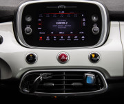 Fiat 500X 1.4 MultiAir Lounge, úplná história, vyhrievaný volant aj sedadlá, DPH