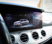 Mercedes-Benz E trieda Sedan 220 d 4MATIC A/T, 143kW, A9 E53 Optic