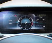 Mercedes-Benz E trieda Sedan 220 d 4MATIC A/T, 143kW, A9 E53 Optic