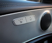 Mercedes-Benz E trieda Sedan 220 d 4MATIC A/T, 143kW, A9 E53 Optic