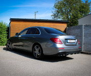 Mercedes-Benz E trieda Sedan 220 d 4MATIC A/T, 143kW, A9 E53 Optic