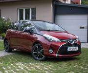 Toyota Yaris 1.5 Hybrid CVT Automat