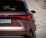 Lexus RX 350h Luxury, 1. Majiteľ, Slovenské, Nelakované, vo fólii, Medená sonic, DPH