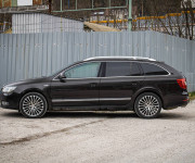 Škoda Superb Combi 2.0 TDI 125 kW L&K DSG 4x4, Nové brzdy, pneu pirelli, tlmiče, nová STK