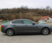 Jaguar XE 2.0 I4D Prestige AT