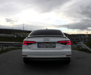 Audi A4 2.0 TDI S tronic Basis