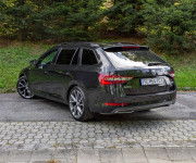 Škoda Superb SportLine Combi 2.0 TDI 140kW A7 4x4, Webasto