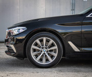 BMW Rad 5 Touring 520d Luxury Line, Pano, Ťažné, ambient, nové brzdy, olej v ZF