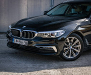 BMW Rad 5 Touring 520d Luxury Line, Pano, Ťažné, ambient, nové brzdy, olej v ZF