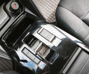 Citroën C4 PureTech 130 S&S Shine EAT8
