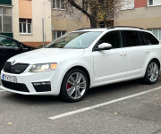 Škoda Octavia Combi 2.0 TDI DPF RS DSG