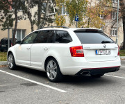 Škoda Octavia Combi 2.0 TDI DPF RS DSG