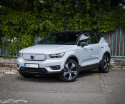 Volvo XC40 P8 Twin motor AWD, El. ťažné, Harman Kardon, Asistenti, DPH