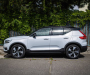 Volvo XC40 P8 Twin motor AWD, El. ťažné, Harman Kardon, Asistenti, DPH