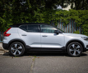 Volvo XC40 P8 Twin motor AWD, El. ťažné, Harman Kardon, Asistenti, DPH